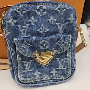 LOUIS VUITTONLV リミックス ポシェットフェアファックス LOUIS VUITTONLV リミックス ポシェットフェアファックス LOUIS